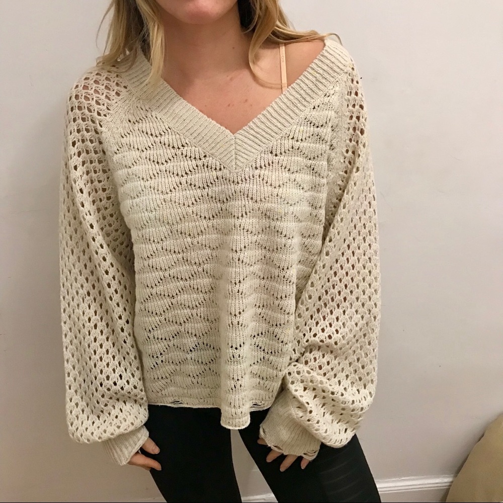 Wildfox light sweater in cream